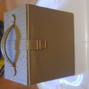 Ostrich Makeup Travelers case